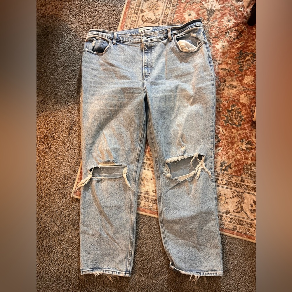 Abercrombie 90’s straight leg jeans (curve love)